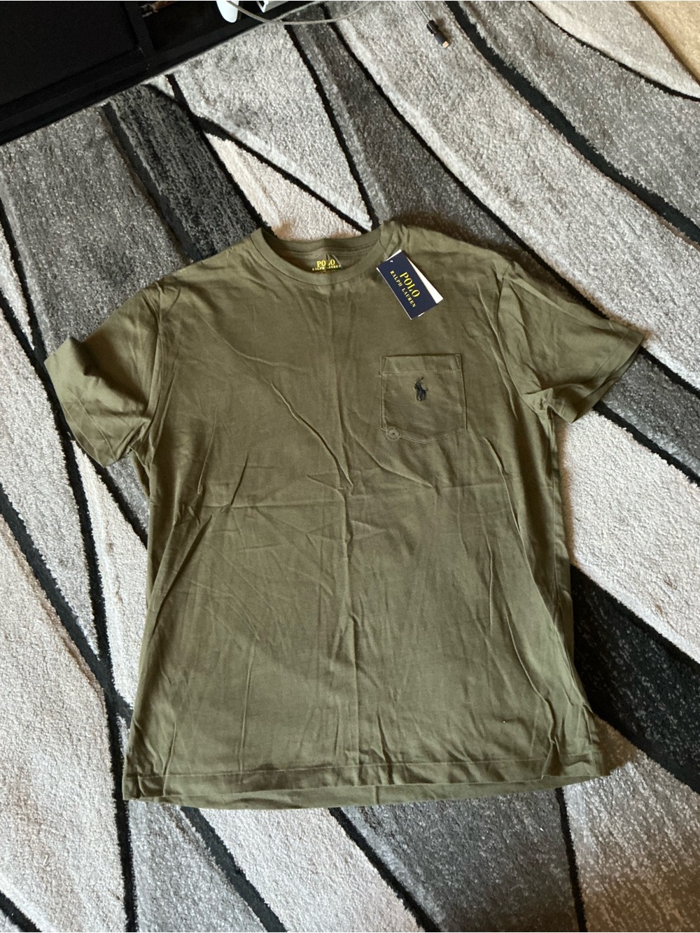 Size Medium - Polo Ralph Lauren Olive Green Classic Fit Pocket Cotton Tee Shirt